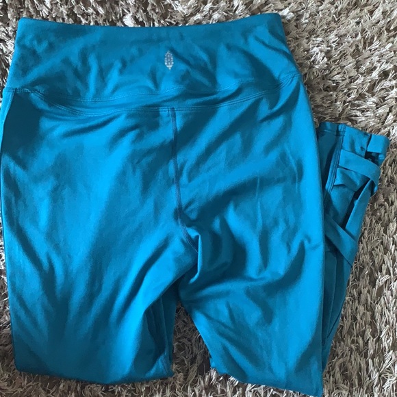 Free People Movement- Very Prarie Set - Picture 7 of 7